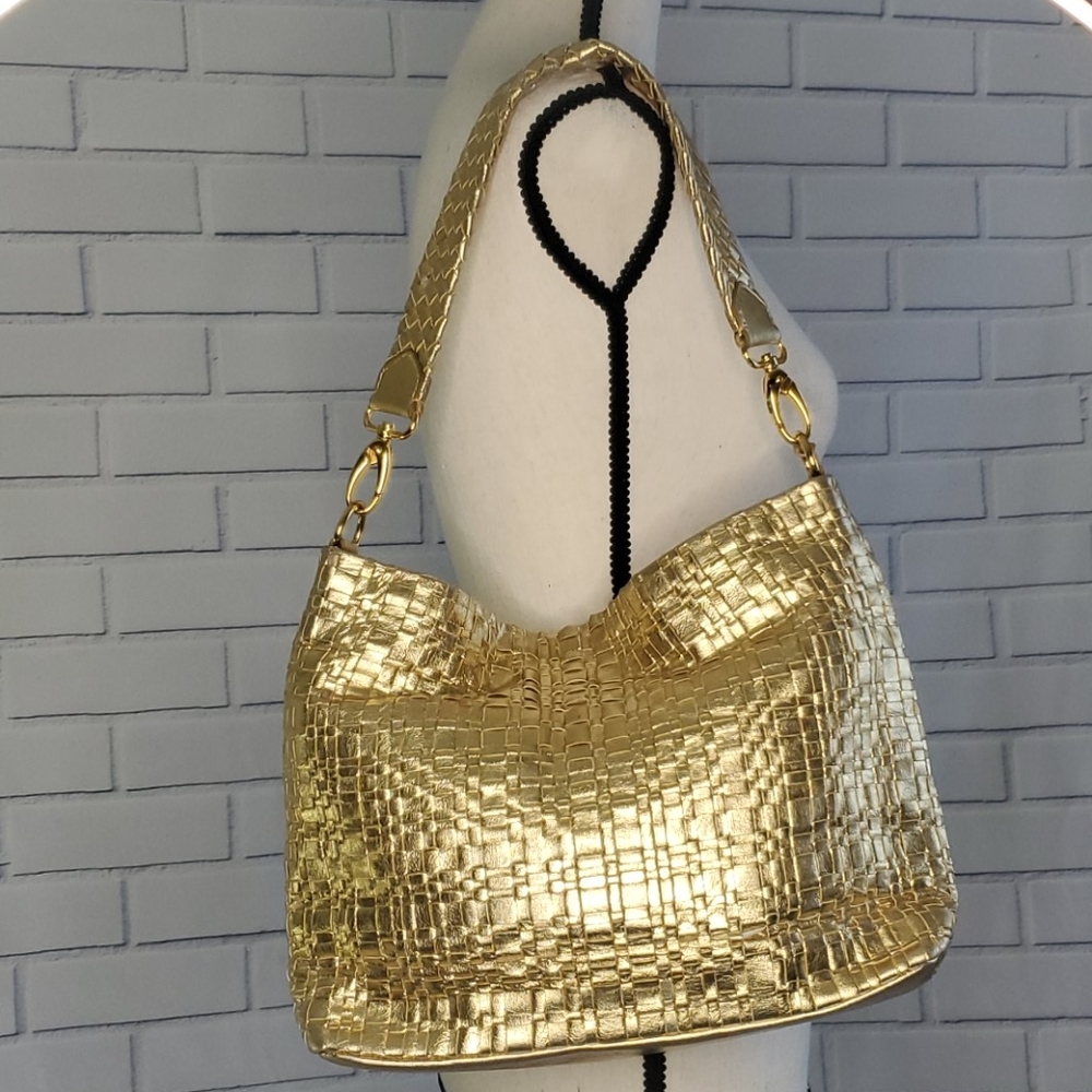 Elliott Lucca bags